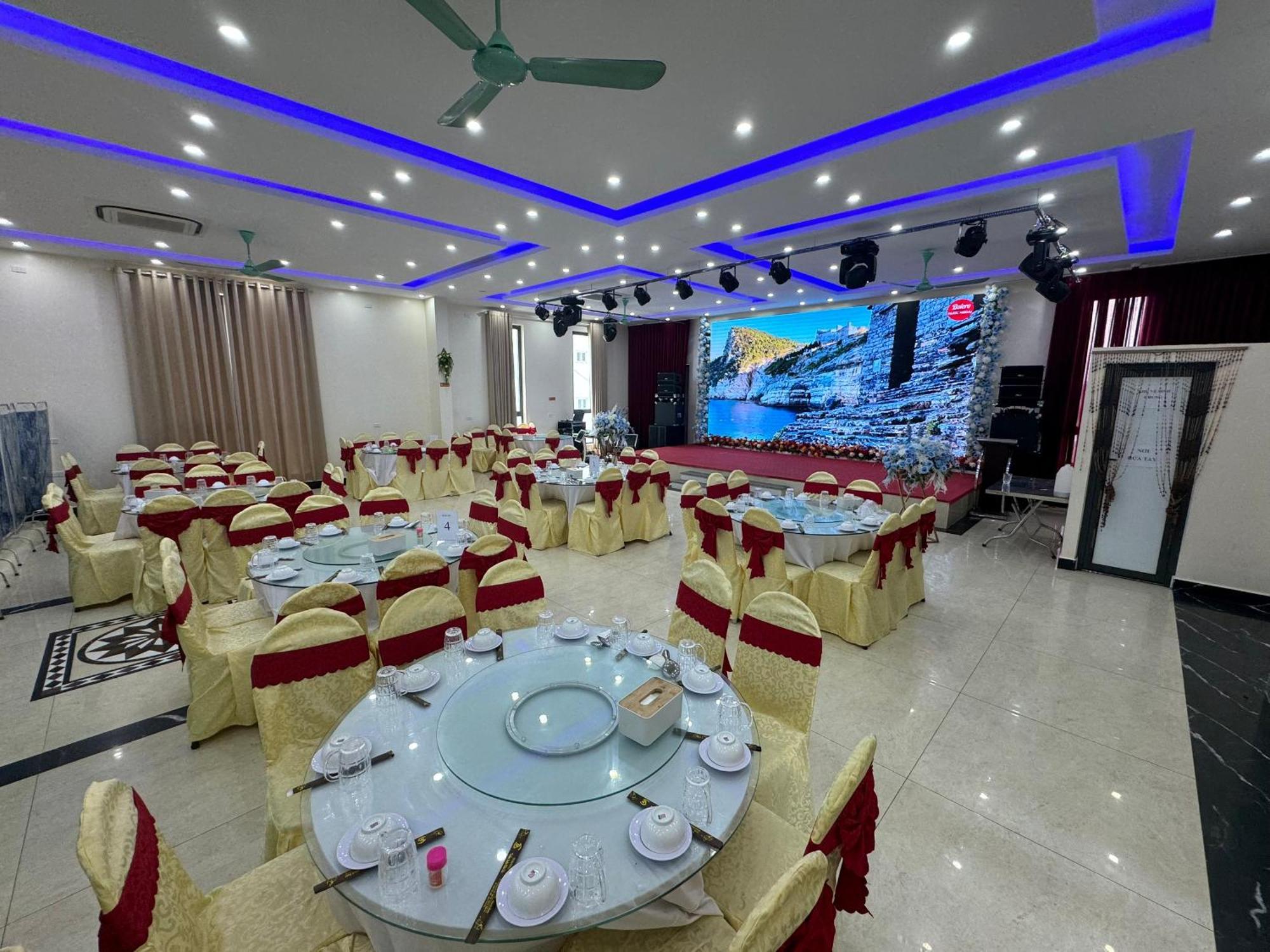 Khach San Tuan Anh Cua Lo Hotel Exterior photo
